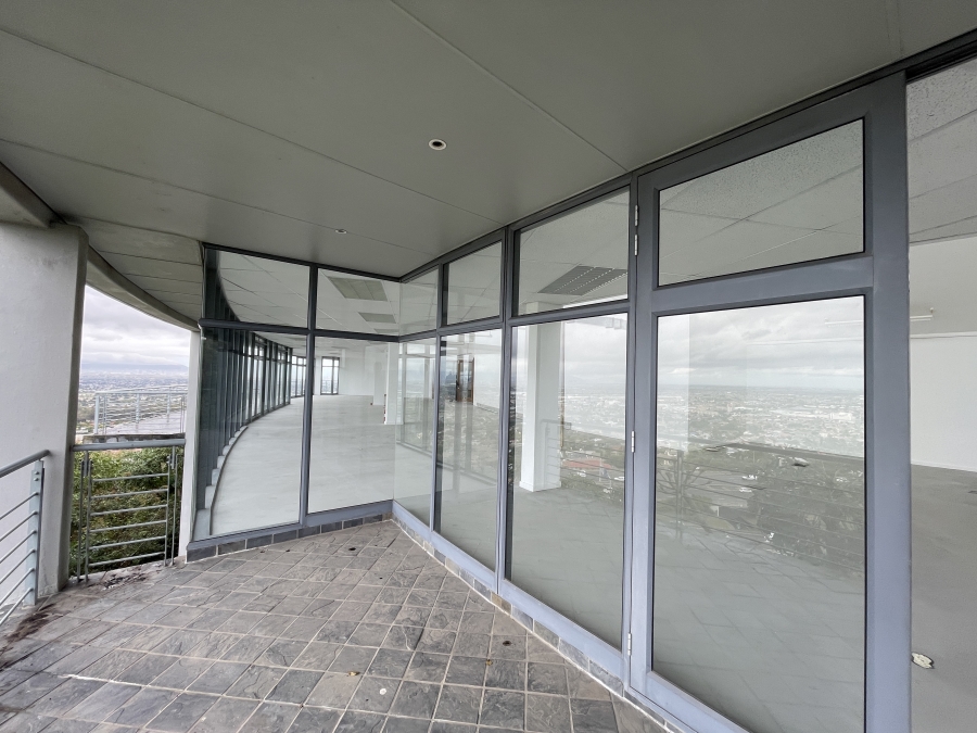 Commercial Property for Sale in Uitzicht Western Cape
